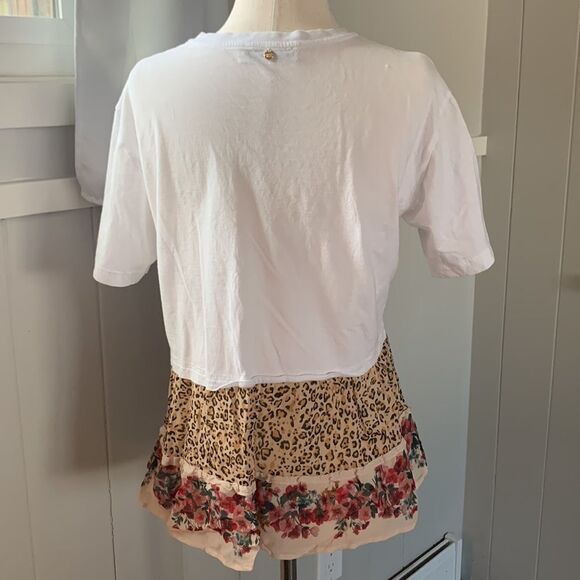 Twinset Milano tee shirt multi print ruffle hem sz small - Picture 4 of 10